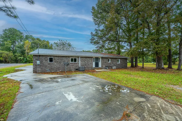 $269,748 | 4649 Highway 52, St. Stephen, SC 29479