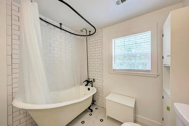 $2,495 | 1407 Leona Street, Unit A, Austin, TX 78702