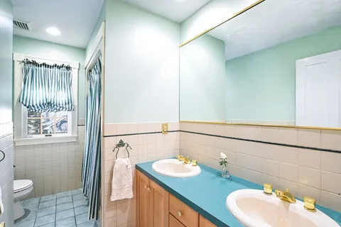 $1,150,000 | 78 Emerald Drive, North Dartmouth, MA 02747