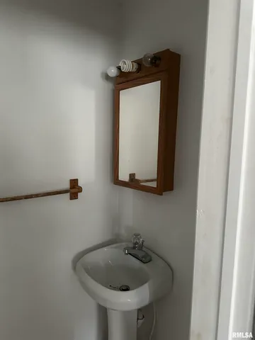 $89,900 | 620 North 10th Street, Herrin, IL 62948