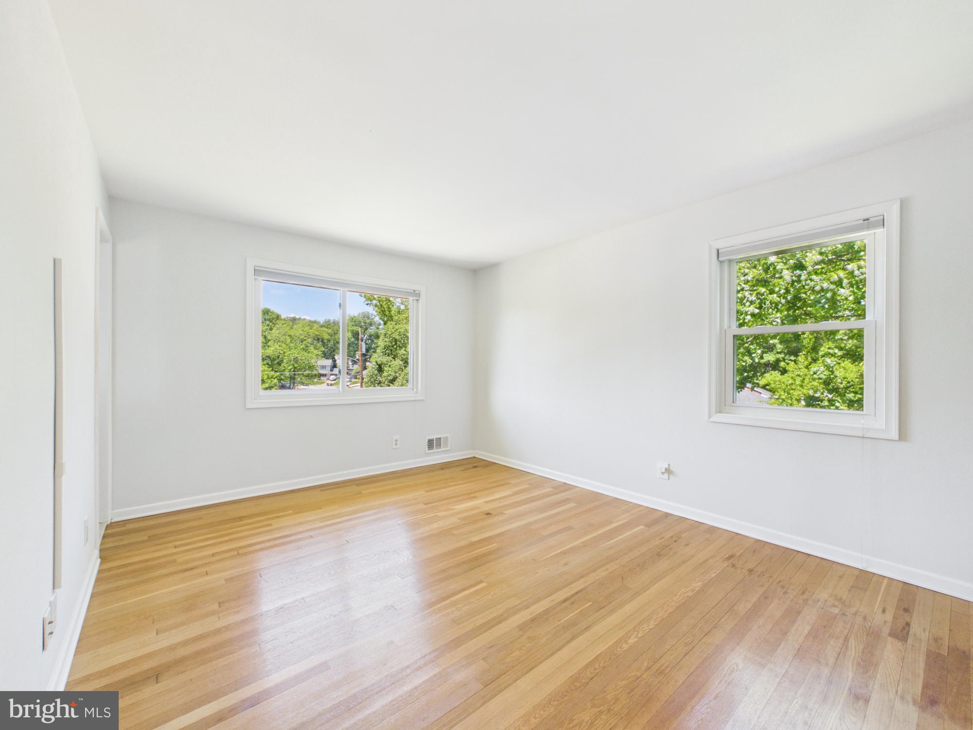 5512 Kathleen Place Springfield, VA 22151 - Photo 24 of 42 Bright and airy blank canvas awaits.