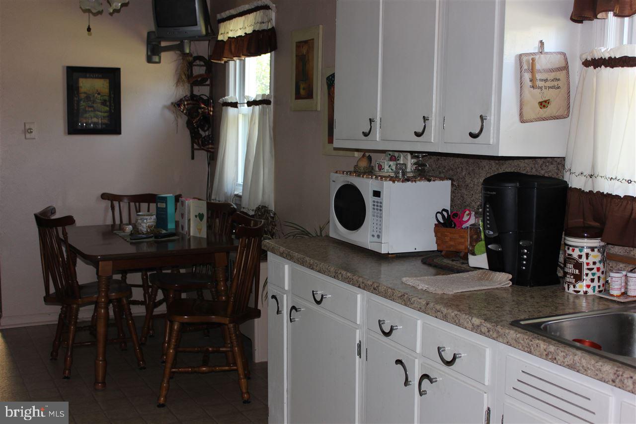 1224 Delta Road Red Lion, PA 17356 - Photo 5 of 11