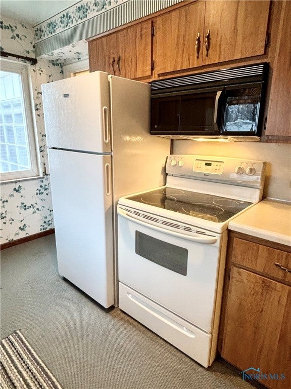 5536 Corduroy Road Oregon, OH 43616 - Photo 9 of 50 Appliances included.