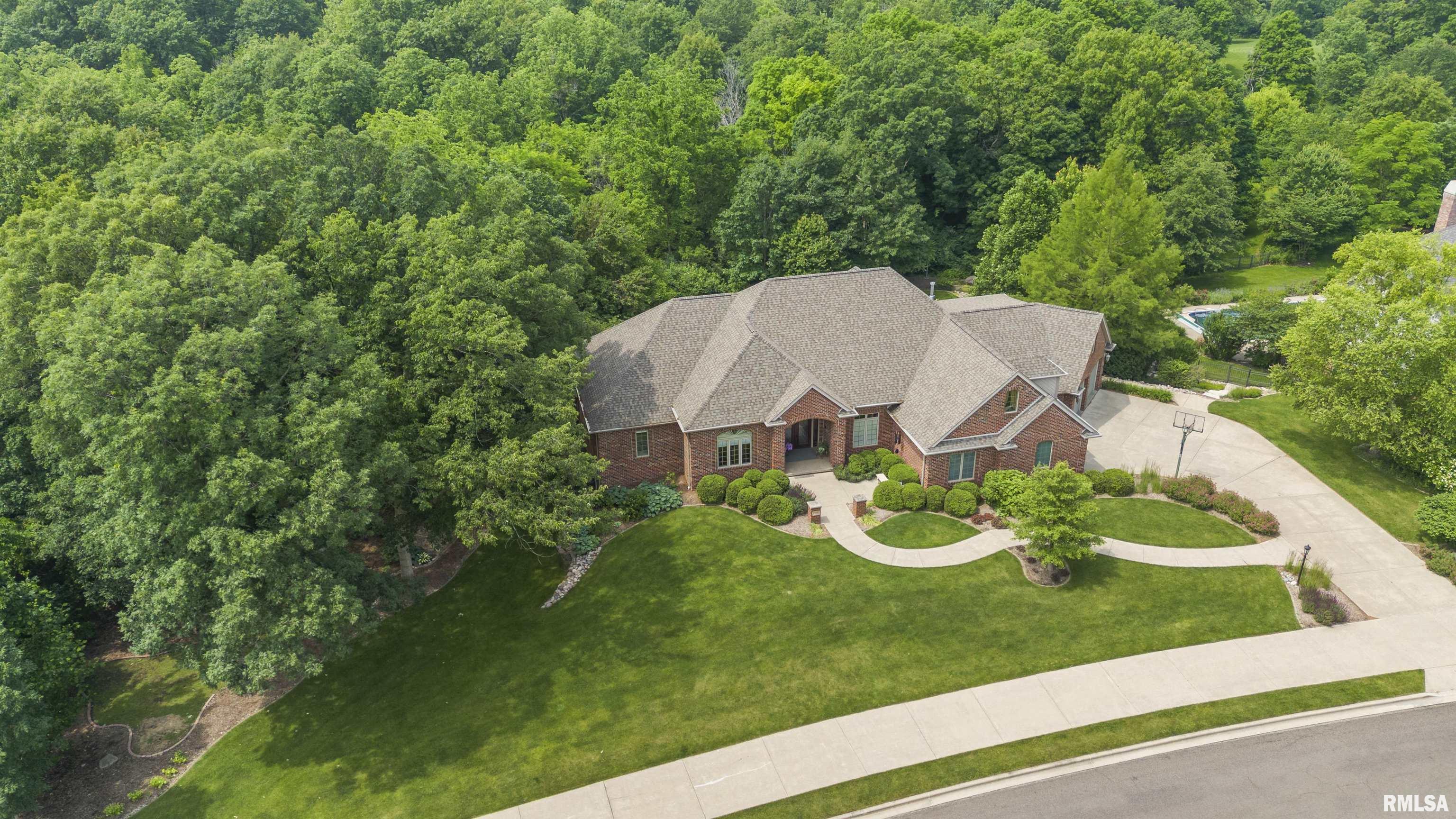 1801 Kern Road Washington, IL 61571 - Photo 8 of 64 Gallery Image 8