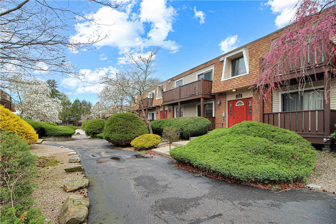 27 School Street, Unit 3 Westerly, RI 02891 - Photo 14 of 14