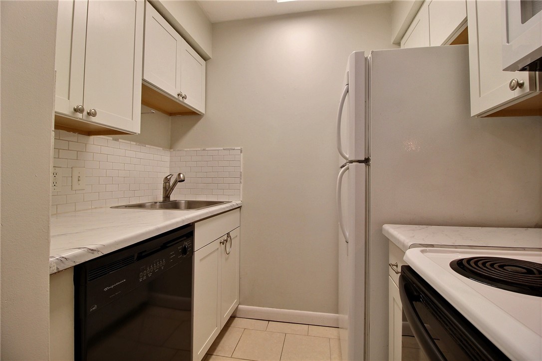 27 School Street, Unit 3 Westerly, RI 02891 - Photo 9 of 14