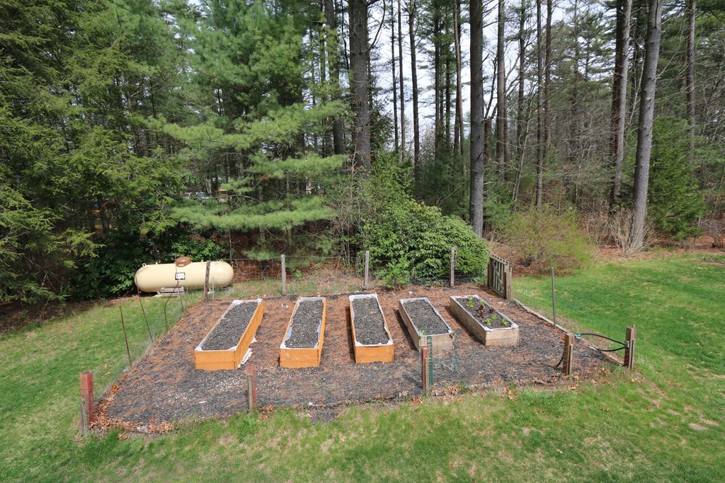 29 South Meadow Road Carver, MA 02330 - Photo 8 of 30 Gallery Image 8