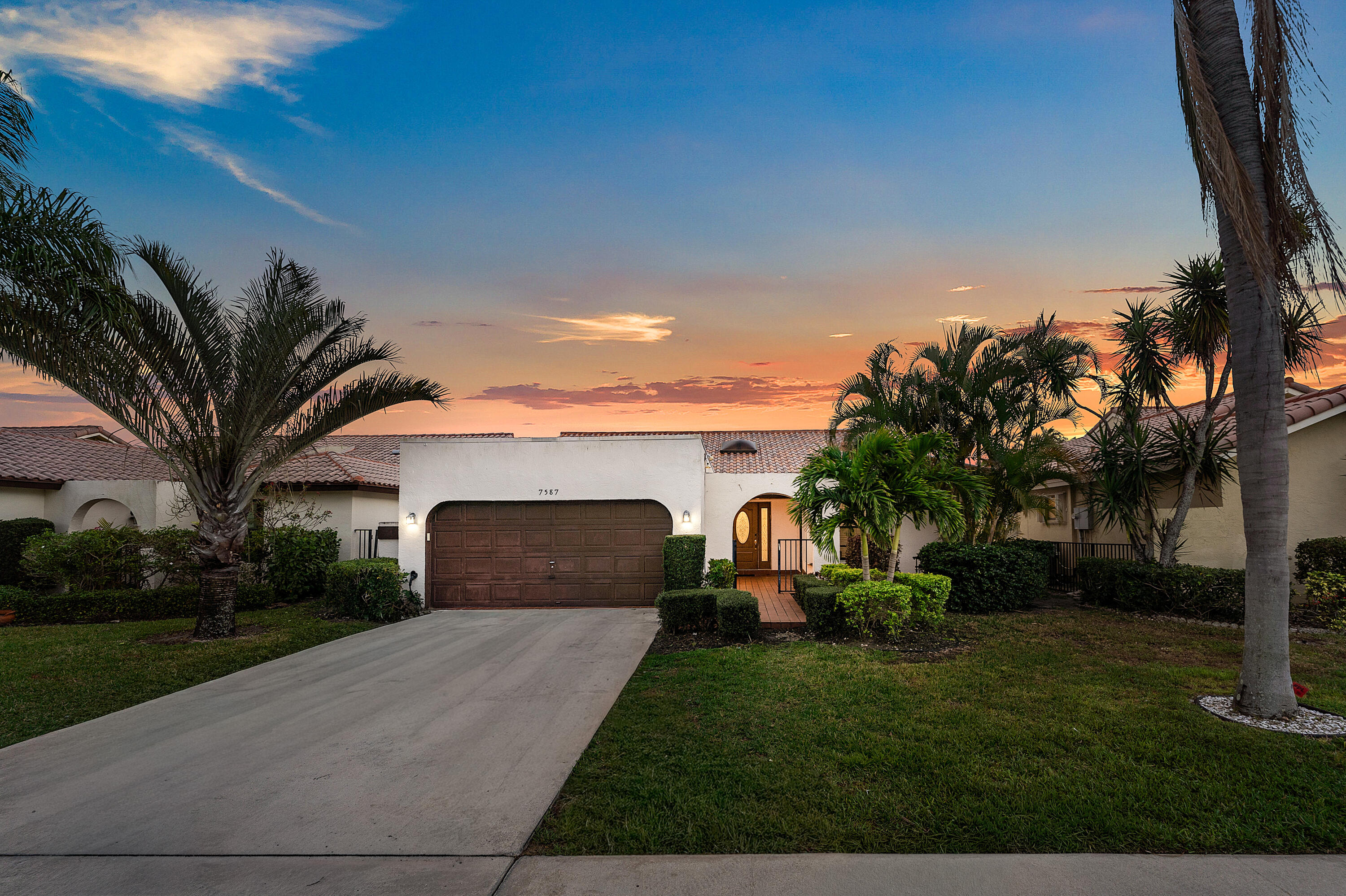 7587 Solimar Circle Boca Raton, FL 33433 - Photo 4 of 24 IMG_3484