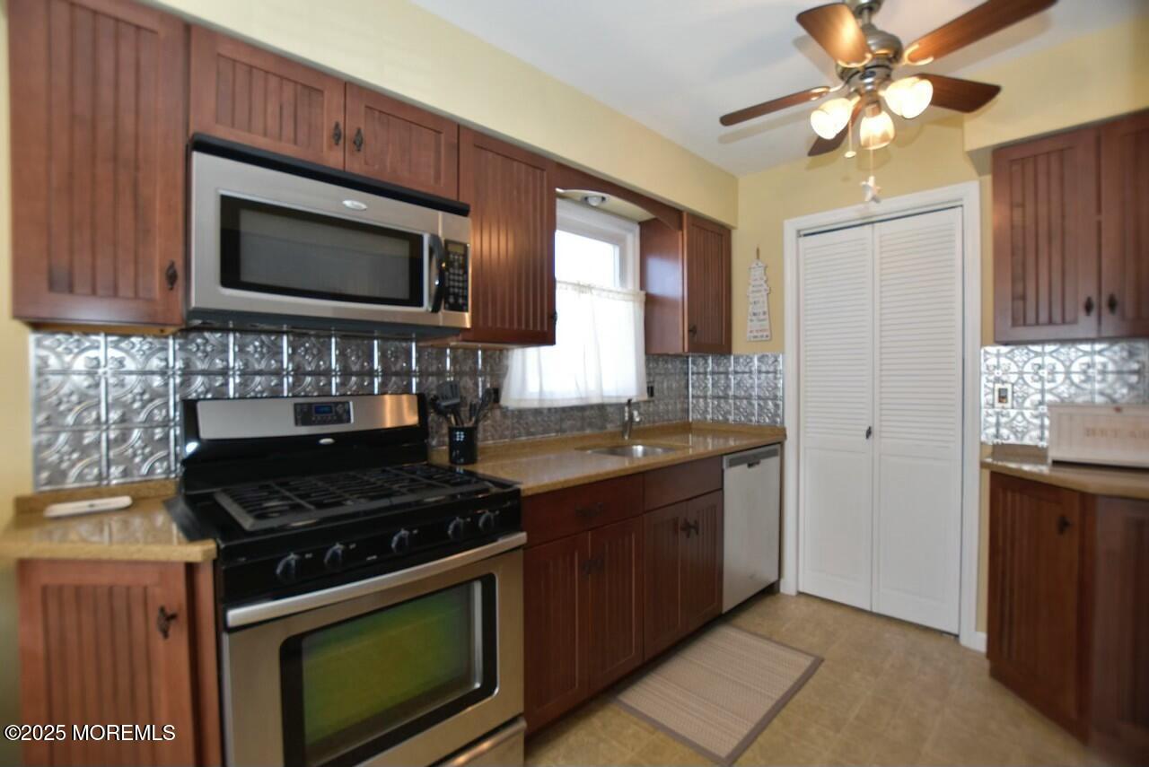 2143 Riviera Parkway Point Pleasant, NJ 08742 - Photo 11 of 37 2143 Riviera Pkwy