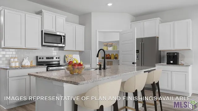 $330,900 | 12385 Preakness Drive, Denham Springs, LA 70726