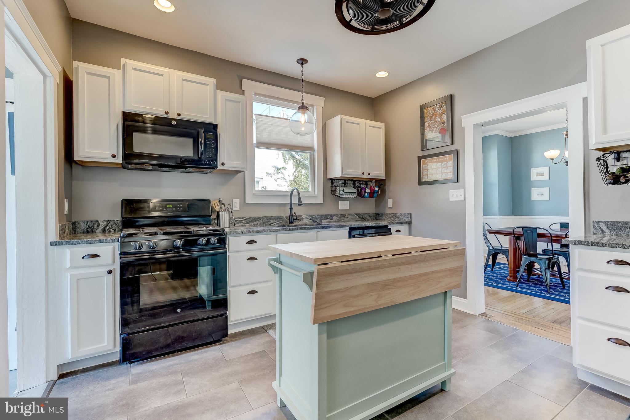116 South Rolling Road Catonsville, MD 21228 - Photo 16 of 40 Updated Kitchen with Custom Granite