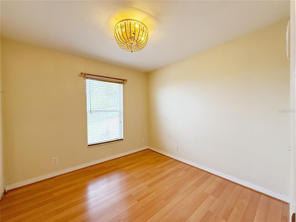 132 Robins Rest Circle Davenport, FL 33896 - Photo 27 of 35 an empty room with a window