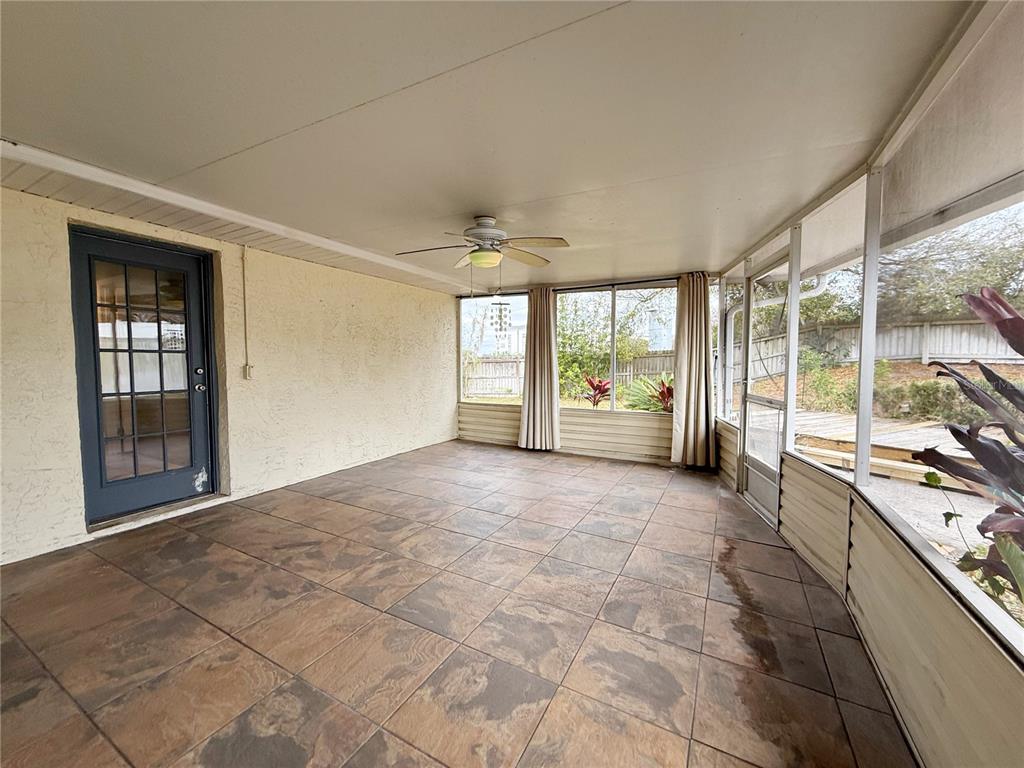 132 Robins Rest Circle Davenport, FL 33896 - Photo 31 of 35 a view of an empty room with a window
