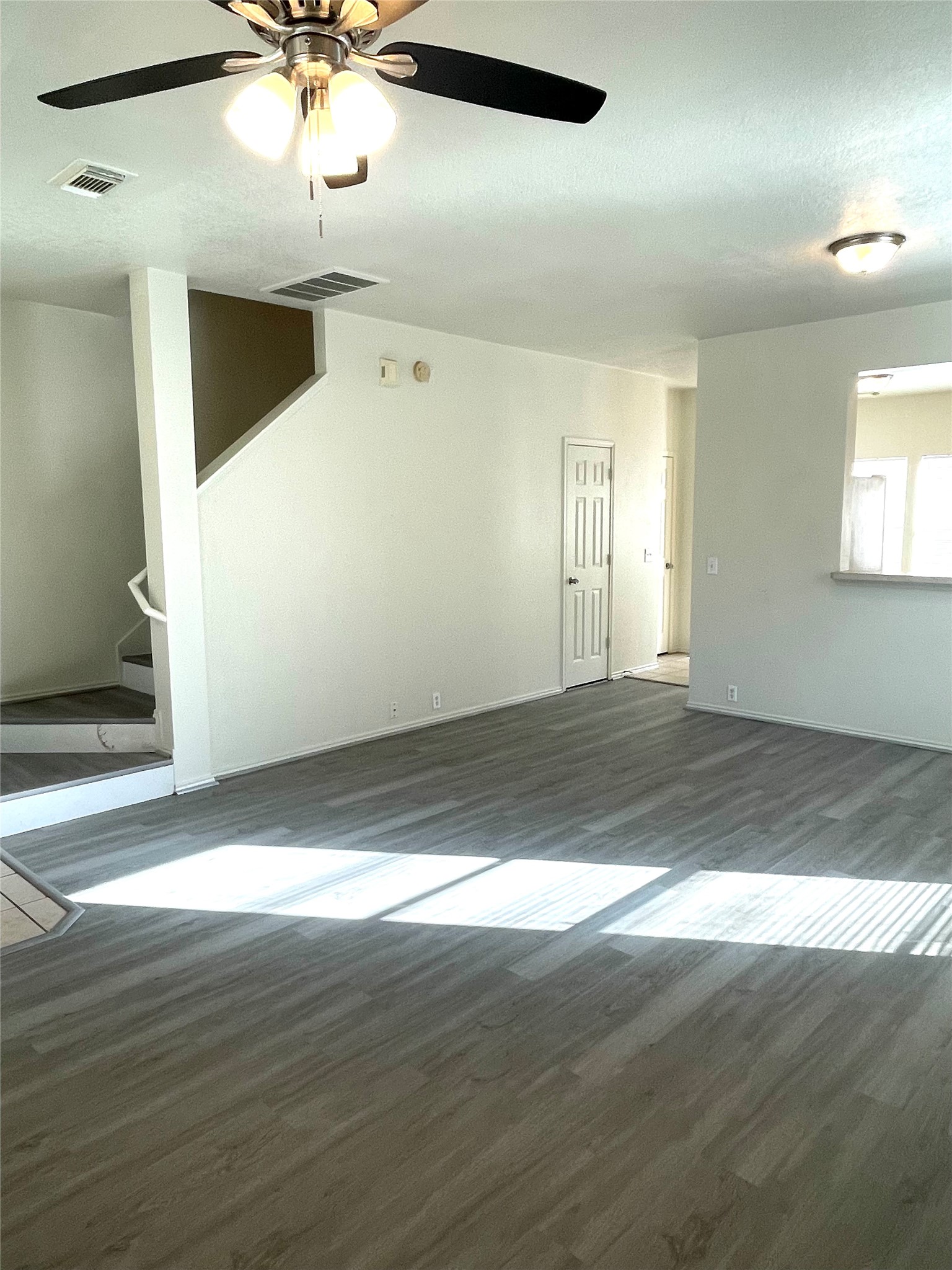 23623 Twisting Falls Drive Spring, TX 77373 - Photo 11 of 46 Living Room