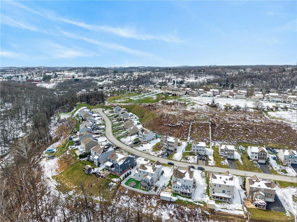 423 Labrador Lane Clairton, PA 15025 - Photo 45 of 49 an aerial view of residential building and lake
