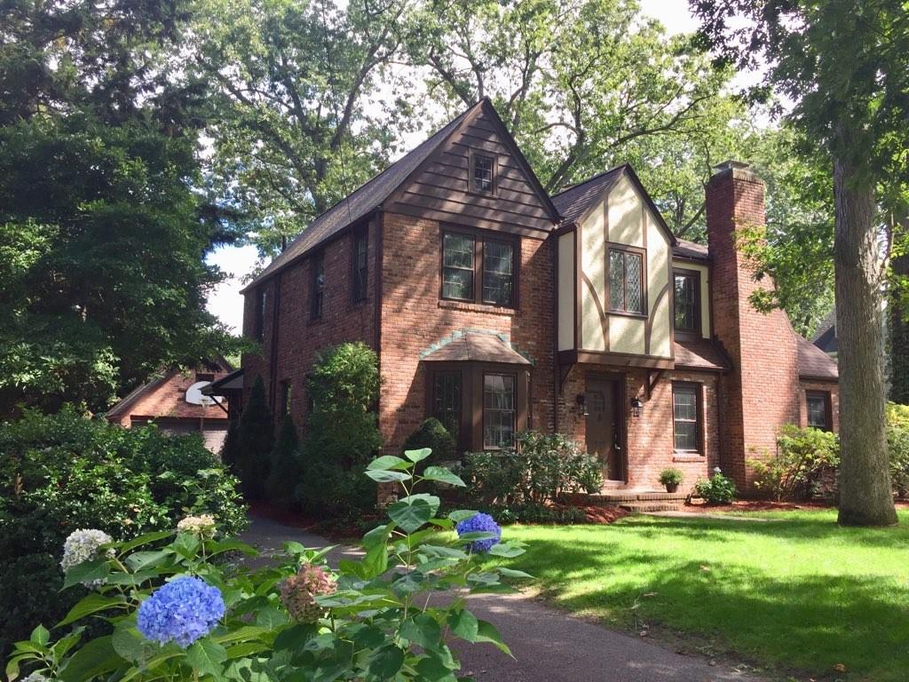25 Chatham Road Longmeadow, MA 01106 - Photo 2 of 40 Gallery Image 2