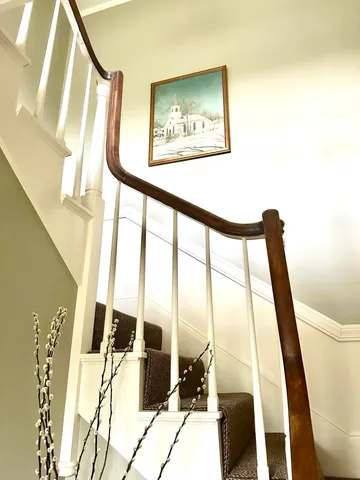 $2,000 | 278 Main Street, Unit 3, Hopkinton, NH 03229