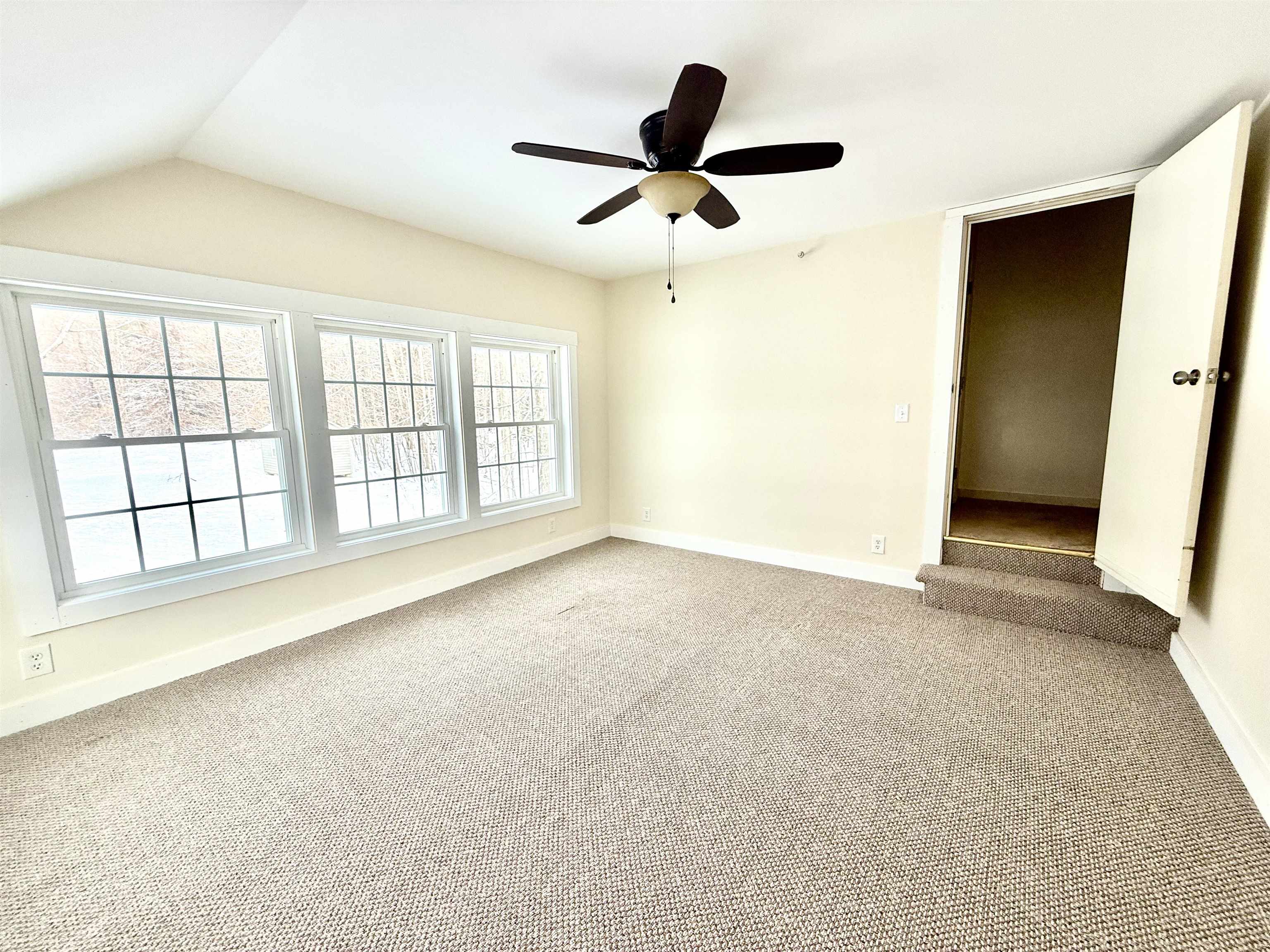 278 Main Street, Unit 3 Hopkinton, NH 03229 - Photo 5 of 12