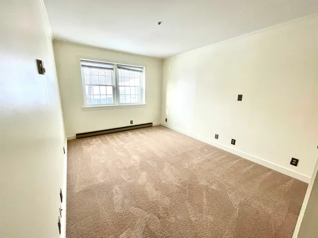 $2,000 | 278 Main Street, Unit 3, Hopkinton, NH 03229