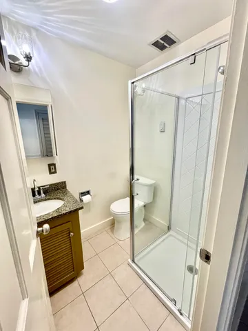 $2,000 | 278 Main Street, Unit 3, Hopkinton, NH 03229