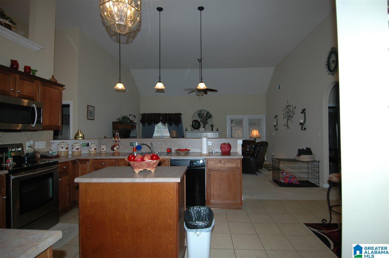 6393 Letson Farms Road Bessemer, AL 35022 - Photo 7 of 39