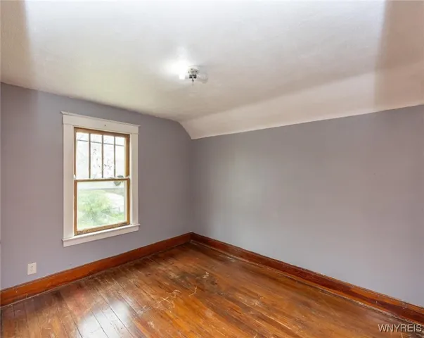 $89,900 | 2215 South Avenue, Niagara Falls, NY 14305