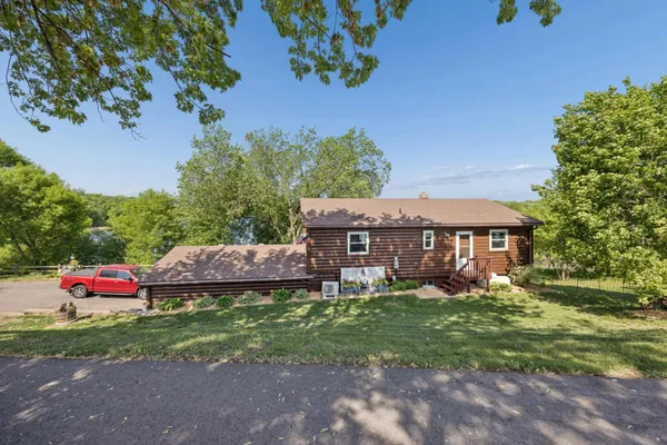 $537,500 | 19483 County Road 43, Richmond, MN 56368