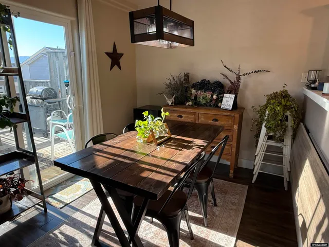 $315,999 | 3223 Carbide Trail Road, Casper, WY 82604