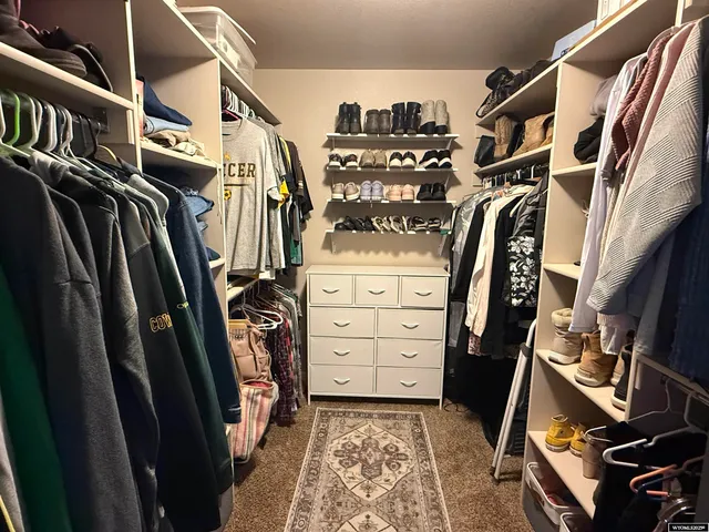 $315,999 | 3223 Carbide Trail Road, Casper, WY 82604