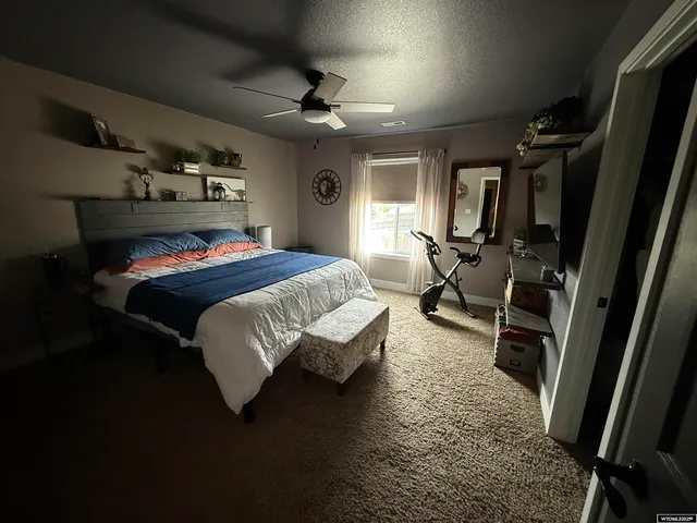 $315,999 | 3223 Carbide Trail Road, Casper, WY 82604