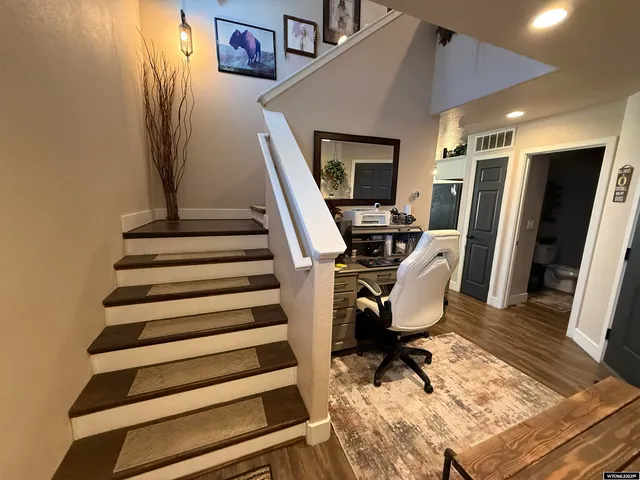$315,999 | 3223 Carbide Trail Road, Casper, WY 82604