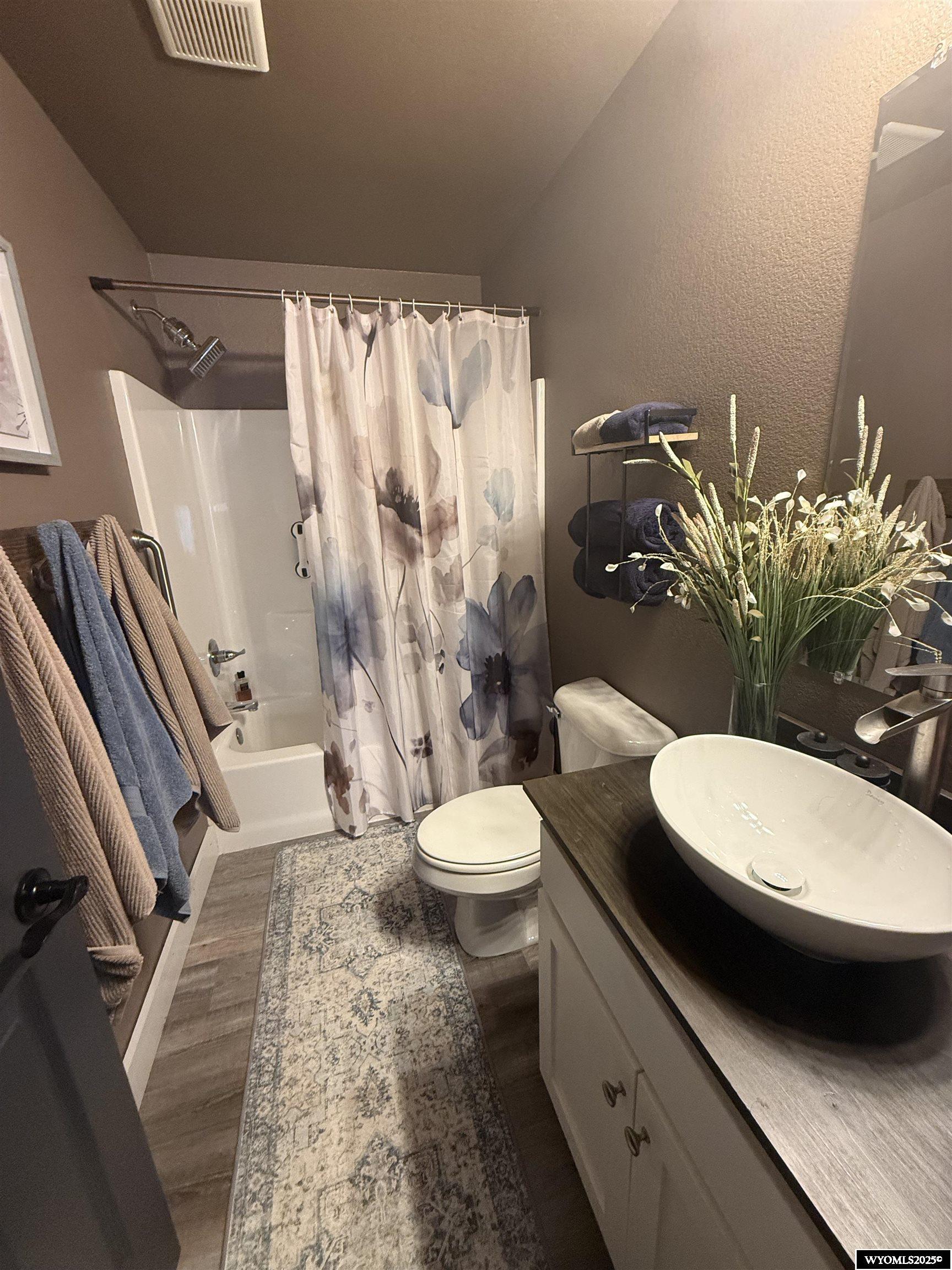 3223 Carbide Trail Road Casper, WY 82604 - Photo 10 of 30