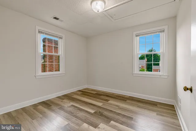 $365,000 | 2807 Arlington Boulevard, Unit 301, Arlington, VA 22201