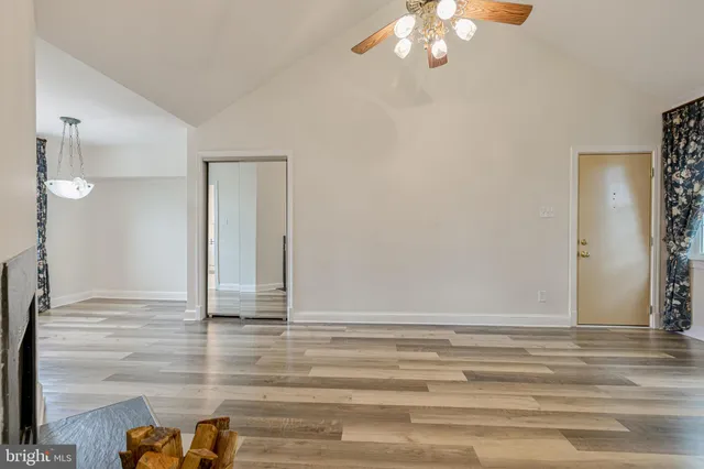 $365,000 | 2807 Arlington Boulevard, Unit 301, Arlington, VA 22201