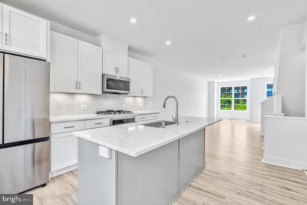 $5,000 | 11236 Bunsen Street, Reston, VA 20190