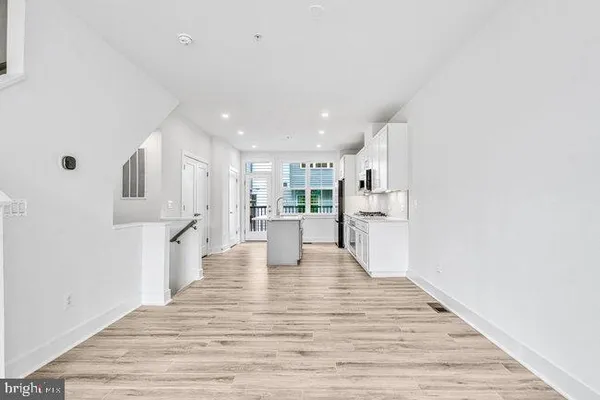 $5,000 | 11236 Bunsen Street, Reston, VA 20190