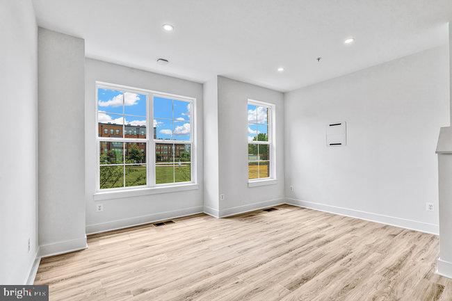 11236 Bunsen Street Reston, VA 20190 - Photo 21 of 61 Bright and airy space with scenic views.