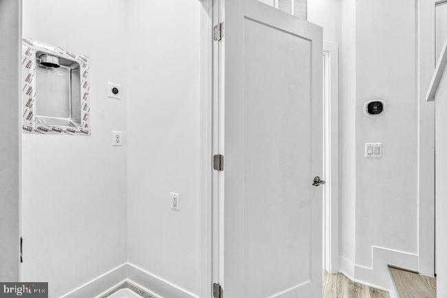 11236 Bunsen Street Reston, VA 20190 - Photo 34 of 61 Bright and modern entryway design.