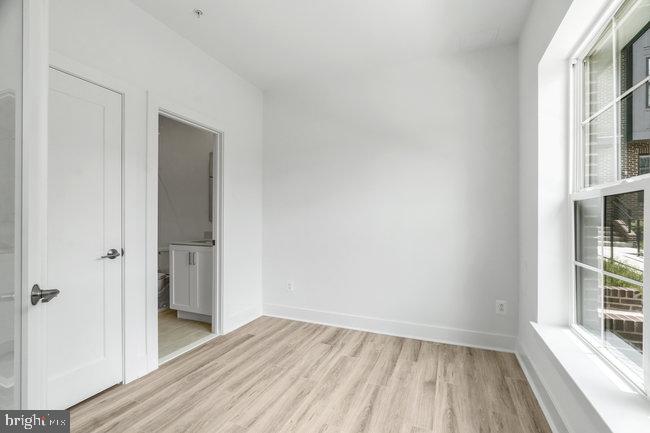 11236 Bunsen Street Reston, VA 20190 - Photo 6 of 61 Bright and airy blank canvas space.