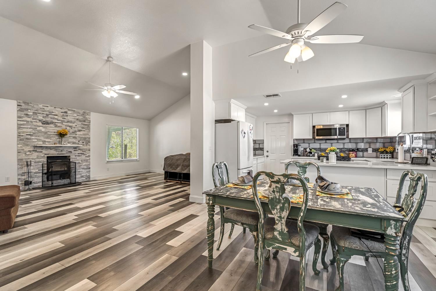 17101 La Canada Road Madera, CA 93636 - Photo 6 of 43 Gallery Image 6