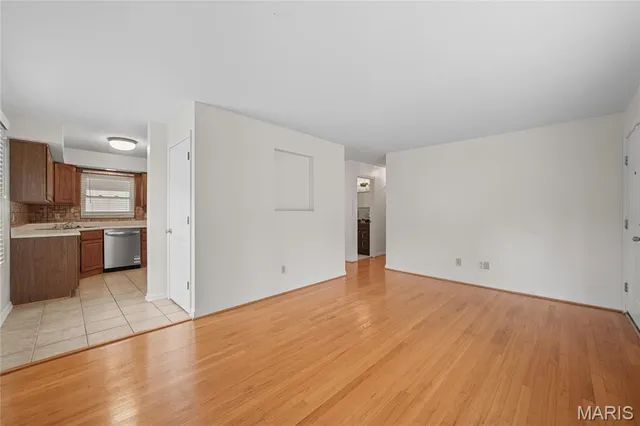 $189,000 | 1090 St Joseph Street, Florissant, MO 63031