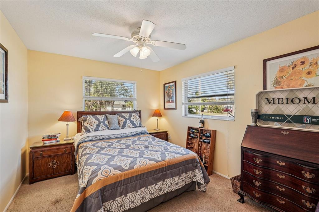 651 Porpoise Road Venice, FL 34293 - Photo 15 of 33 Gallery Image 15