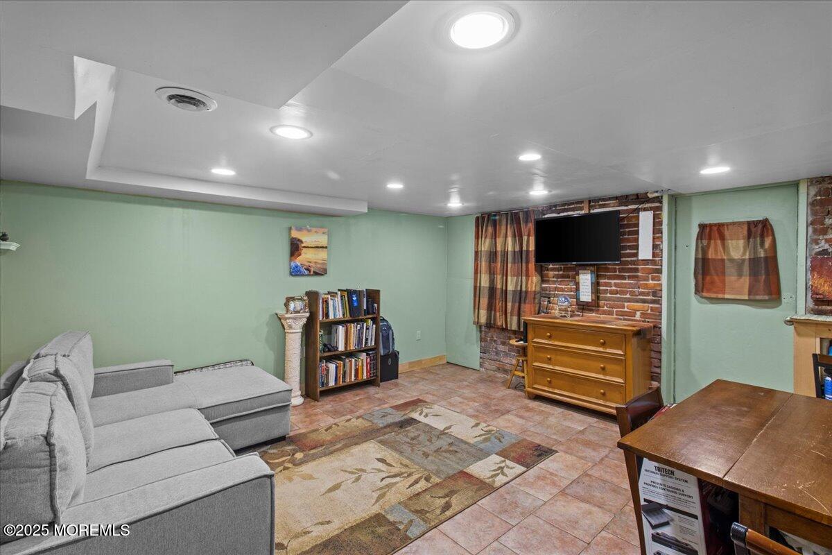 73 2nd Street Keyport, NJ 07735 - Photo 18 of 49 32-IMG_0468
