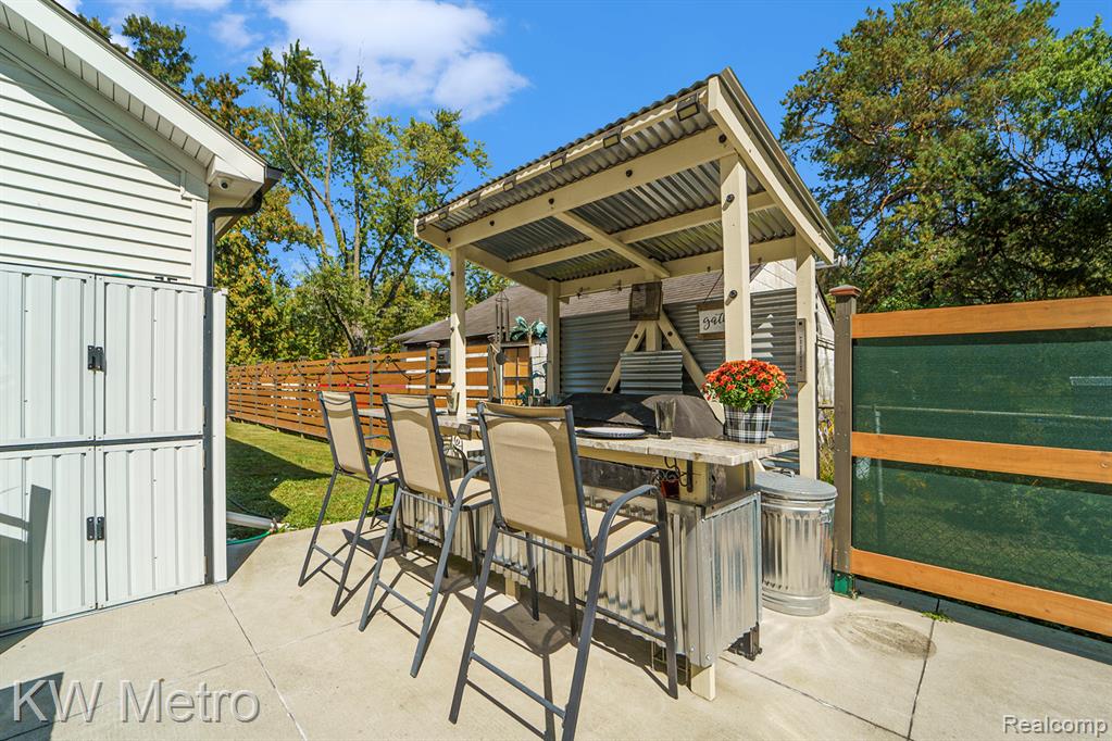 1731 West Auburn Road Rochester Hills, MI 48309 - Photo 24 of 28