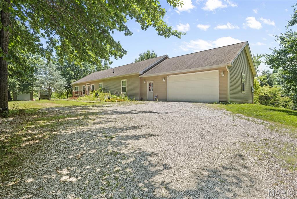 6844 Quercus Grove Road Edwardsville, IL 62025 - Photo 6 of 60