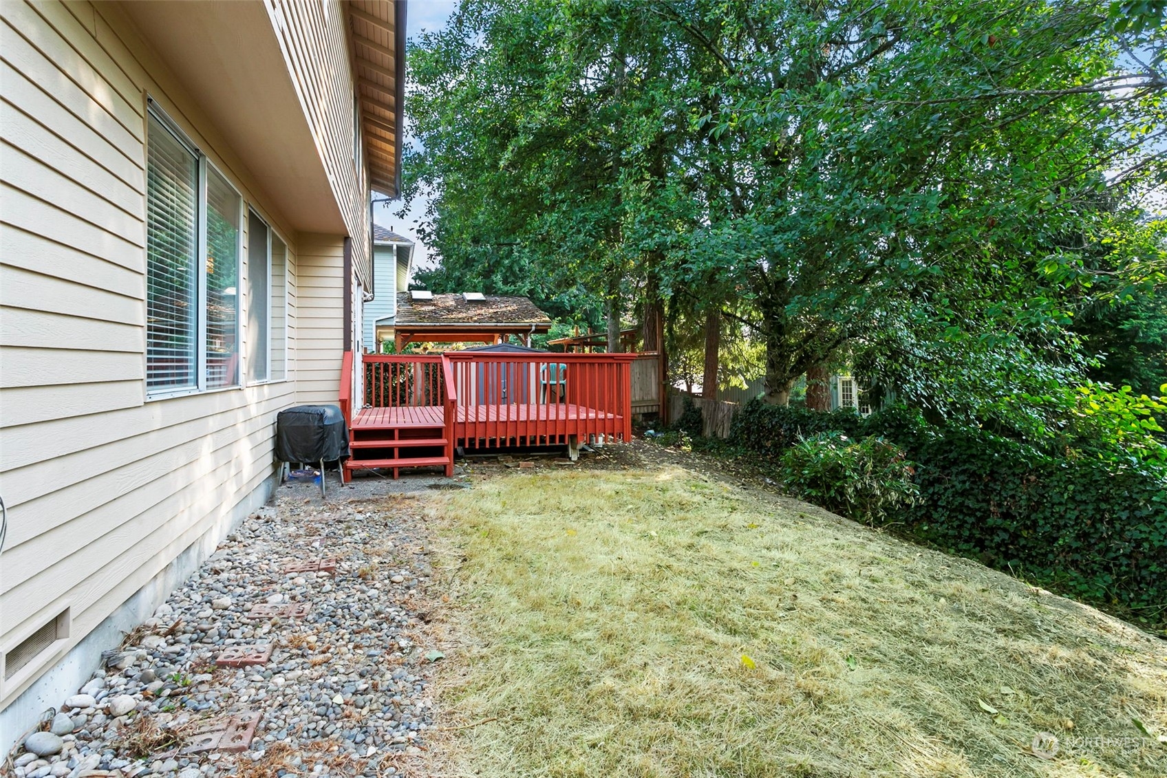 32335 7th Avenue Southwest Federal Way, WA 98023 - Photo 24 of 27 a view of backyard with deck