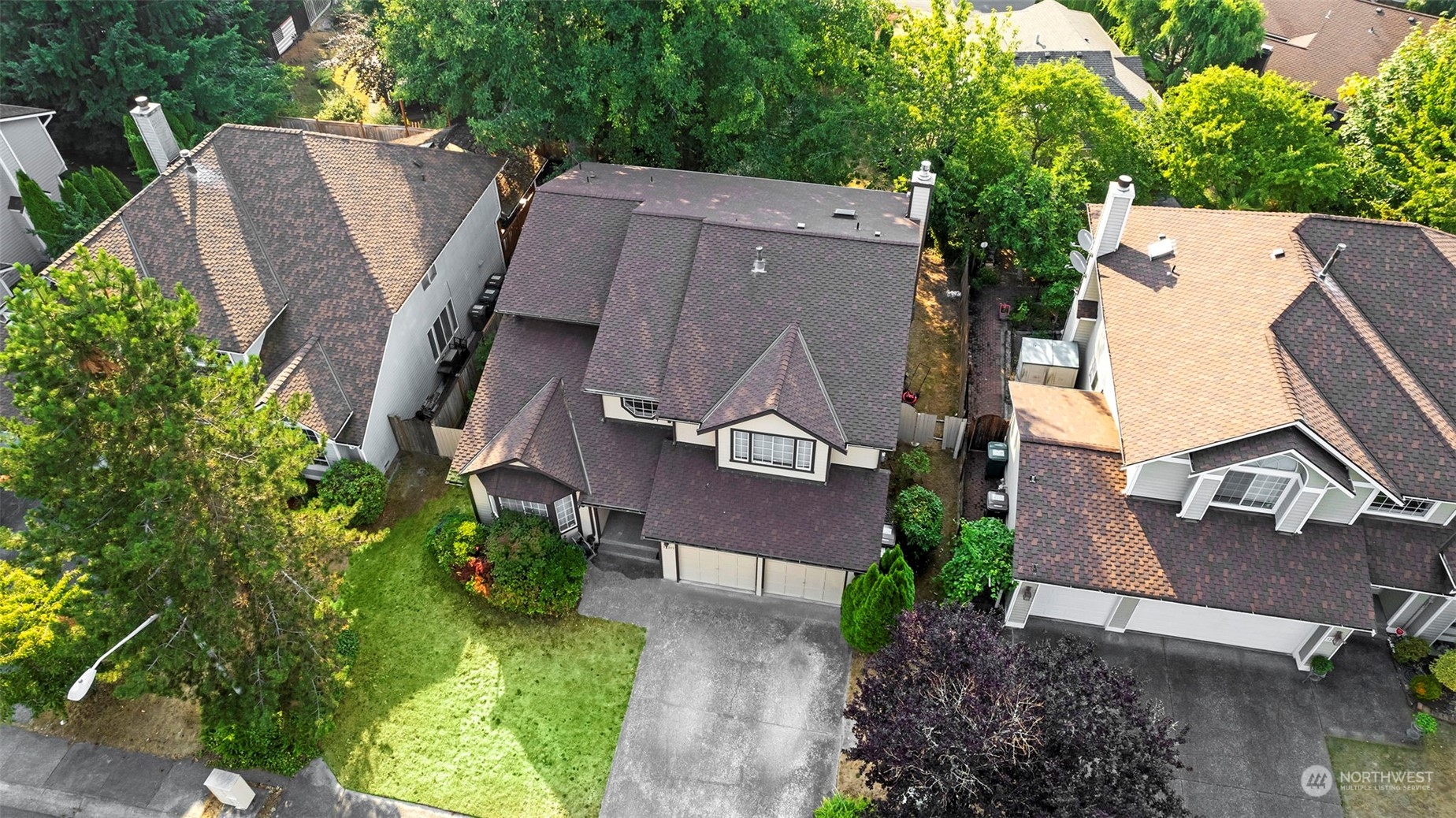 32335 7th Avenue Southwest Federal Way, WA 98023 - Photo 25 of 27 an aerial view of a house with garden and a sitting area