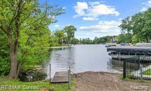 4185 England Beach Road White Lake, MI 48383 - Photo 7 of 23 Gallery Image 7