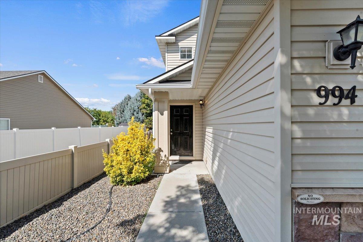 994 North Gray Cloud Way Meridian, ID 83642 - Photo 5 of 28 View of exterior entry