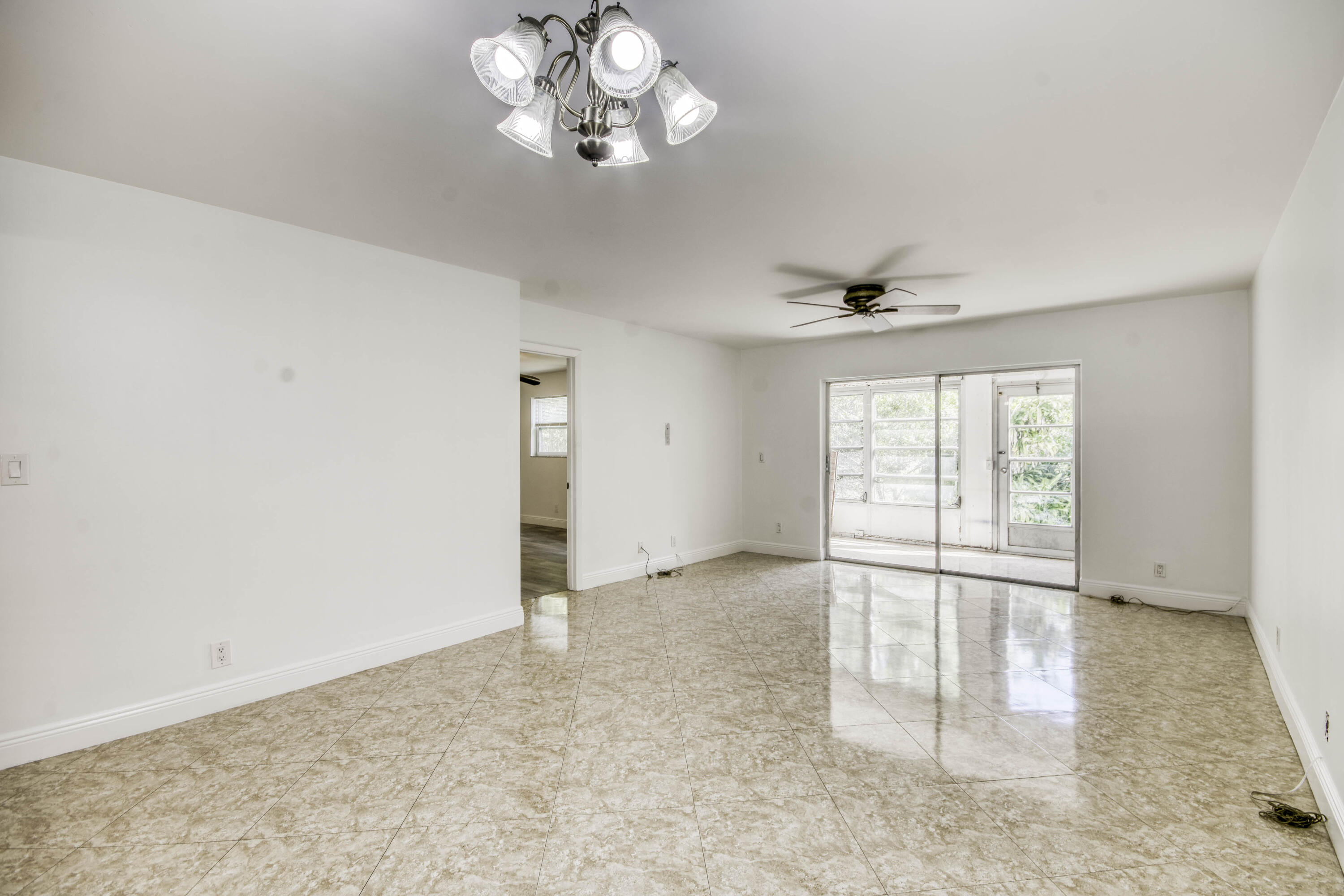 9200 Southwest 3rd Street, Unit 109 Boca Raton, FL 33428 - Photo 2 of 11 _IMG0970_HDR